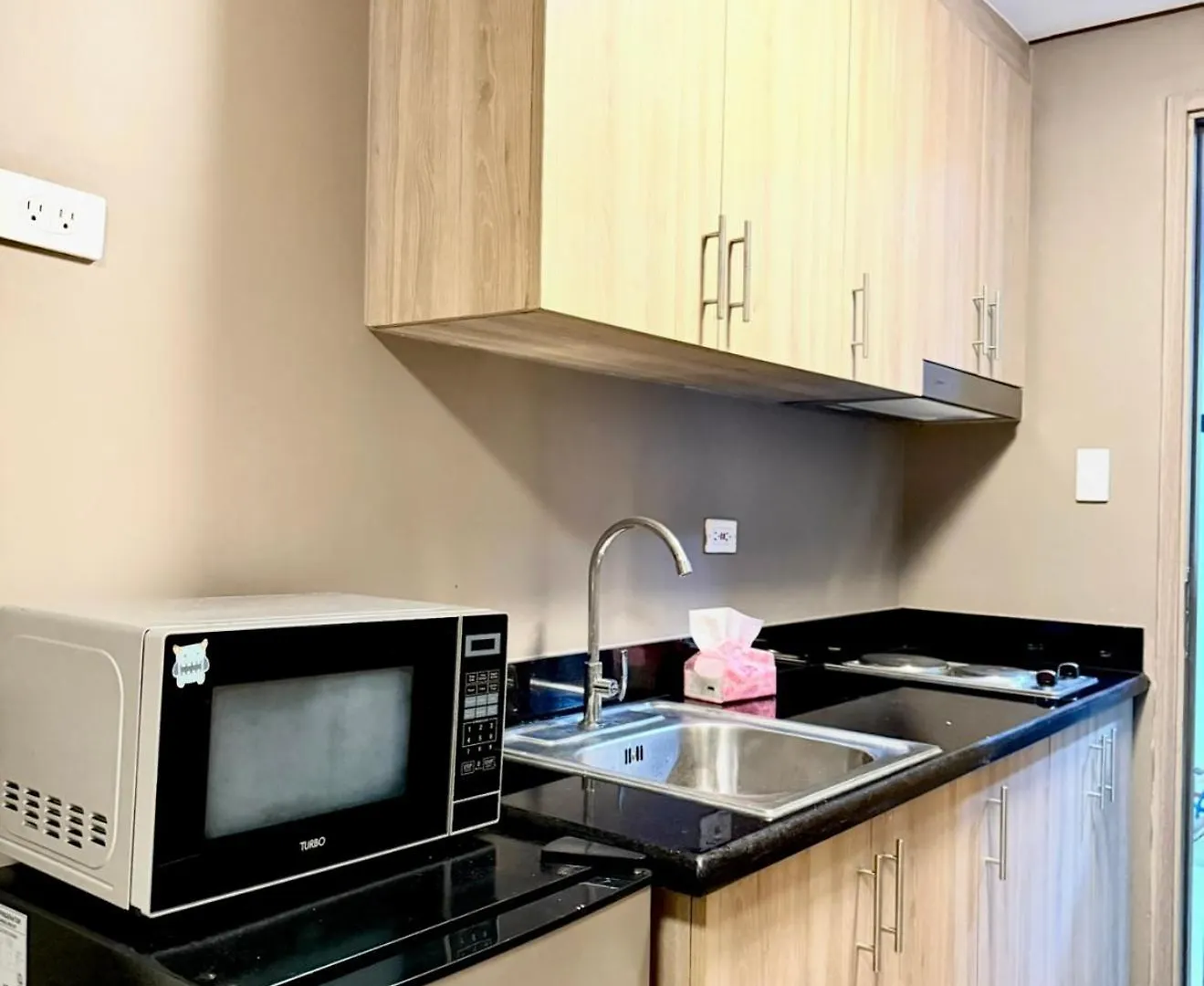 Shore Residences, Moa Pasay, Naia 1Br Manila Apartment